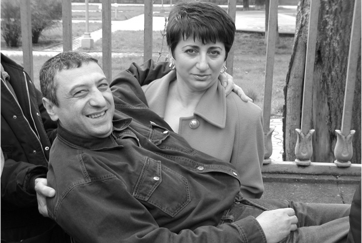 2002թ - ԳՐԻԳՈՐ ԽԱՉԱՏՐՅԱՆ մրցանակը տրվԵլ է` ԱՆՆԱ ԻՍՐԱՅԵԼՅԱՆԻՆ,/ լրագրող/ մամուլի տեսության համար